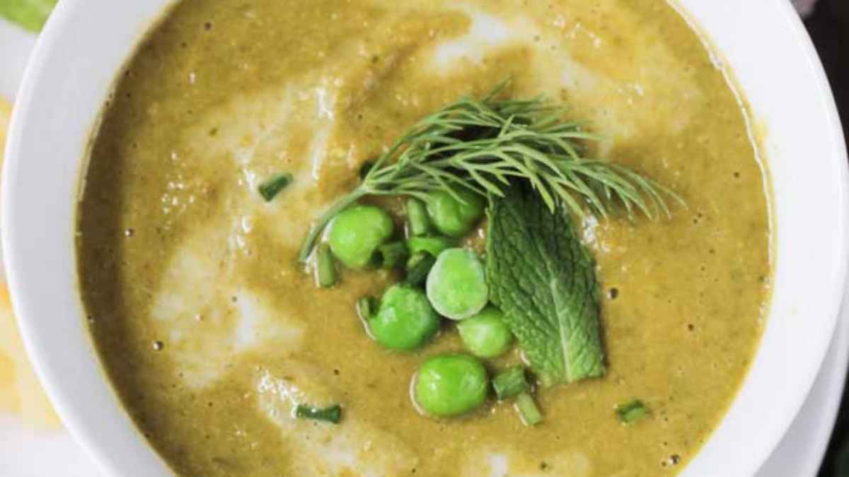 Velvety Green Vegetable Soup. 