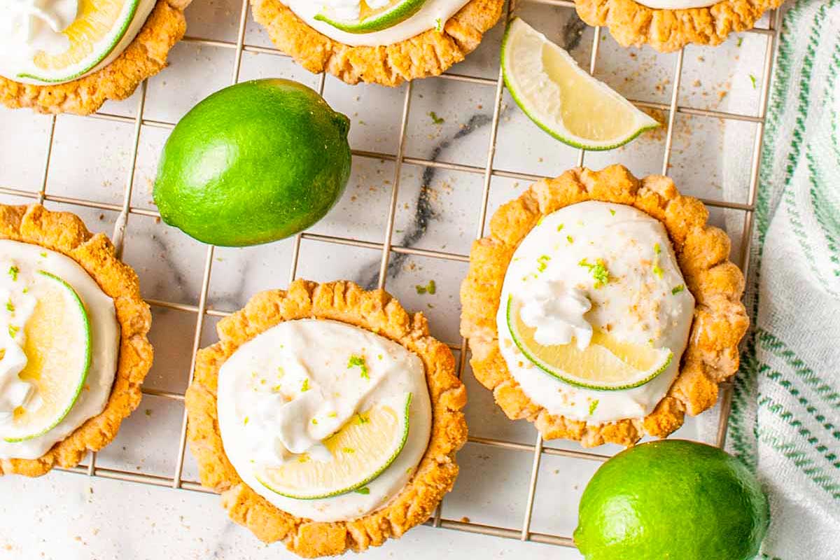 crumbl key lime cookies 22