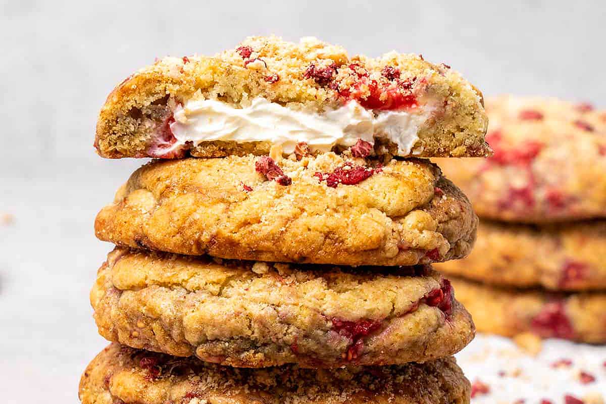 raspberry cheesecake cookies