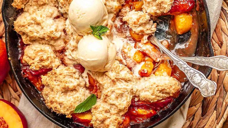 cast iron peach cobbler