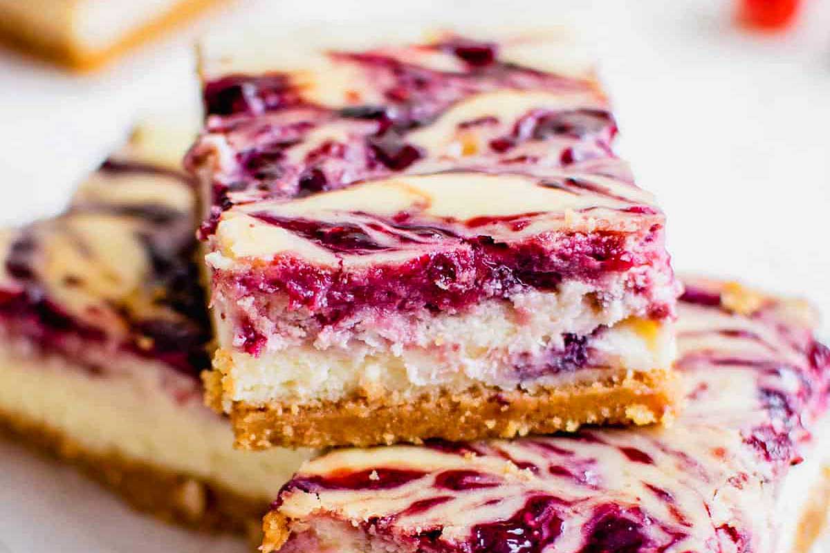 triple berry cheesecake bars recipe