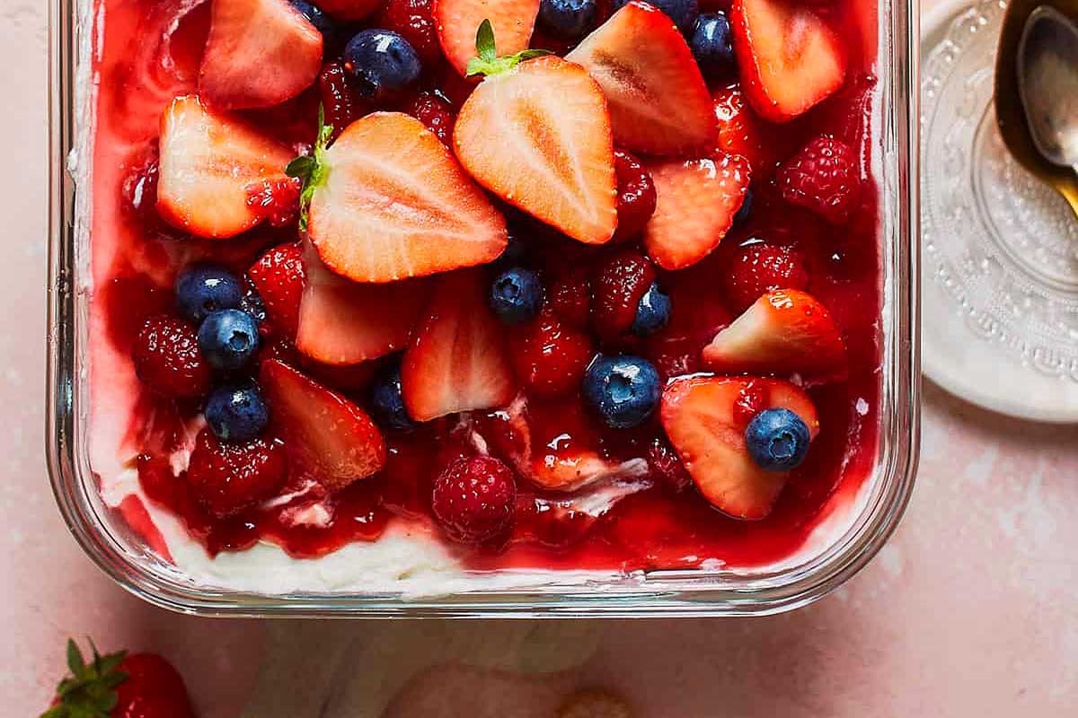 triple berry tiramisu recipe