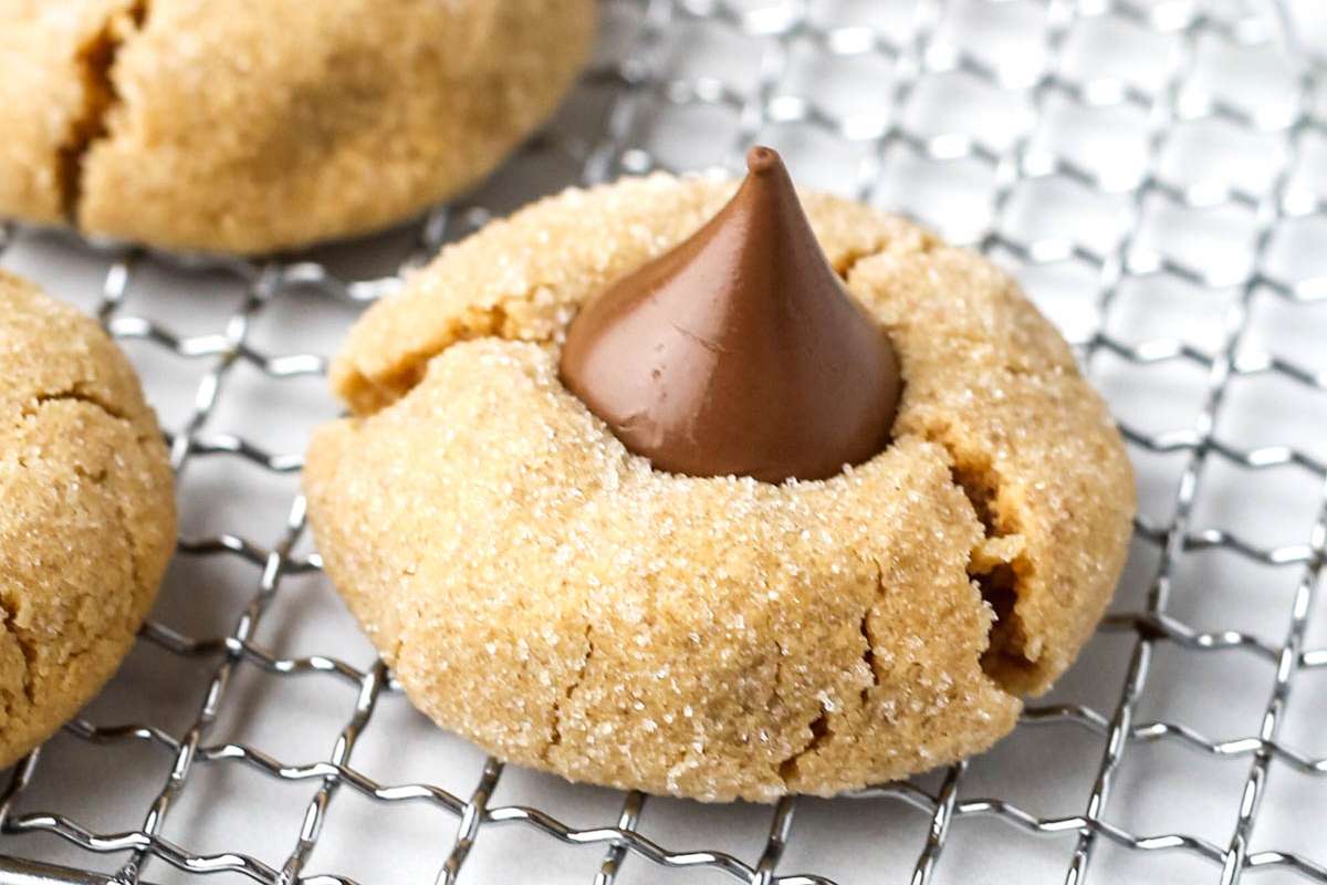 3-Ingredient Peanut Butter Blossoms (Quick & Easy!). 