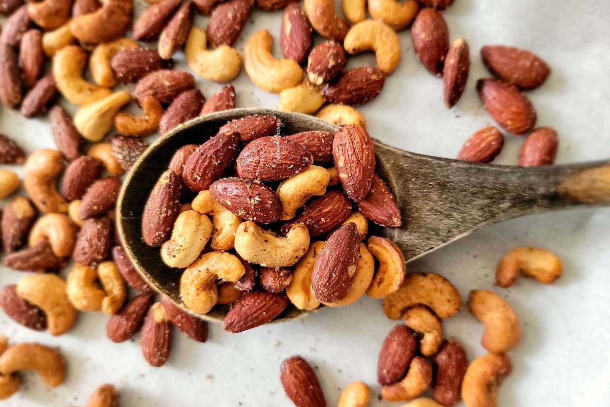 Air Fryer Roasted Nuts With Spices. 