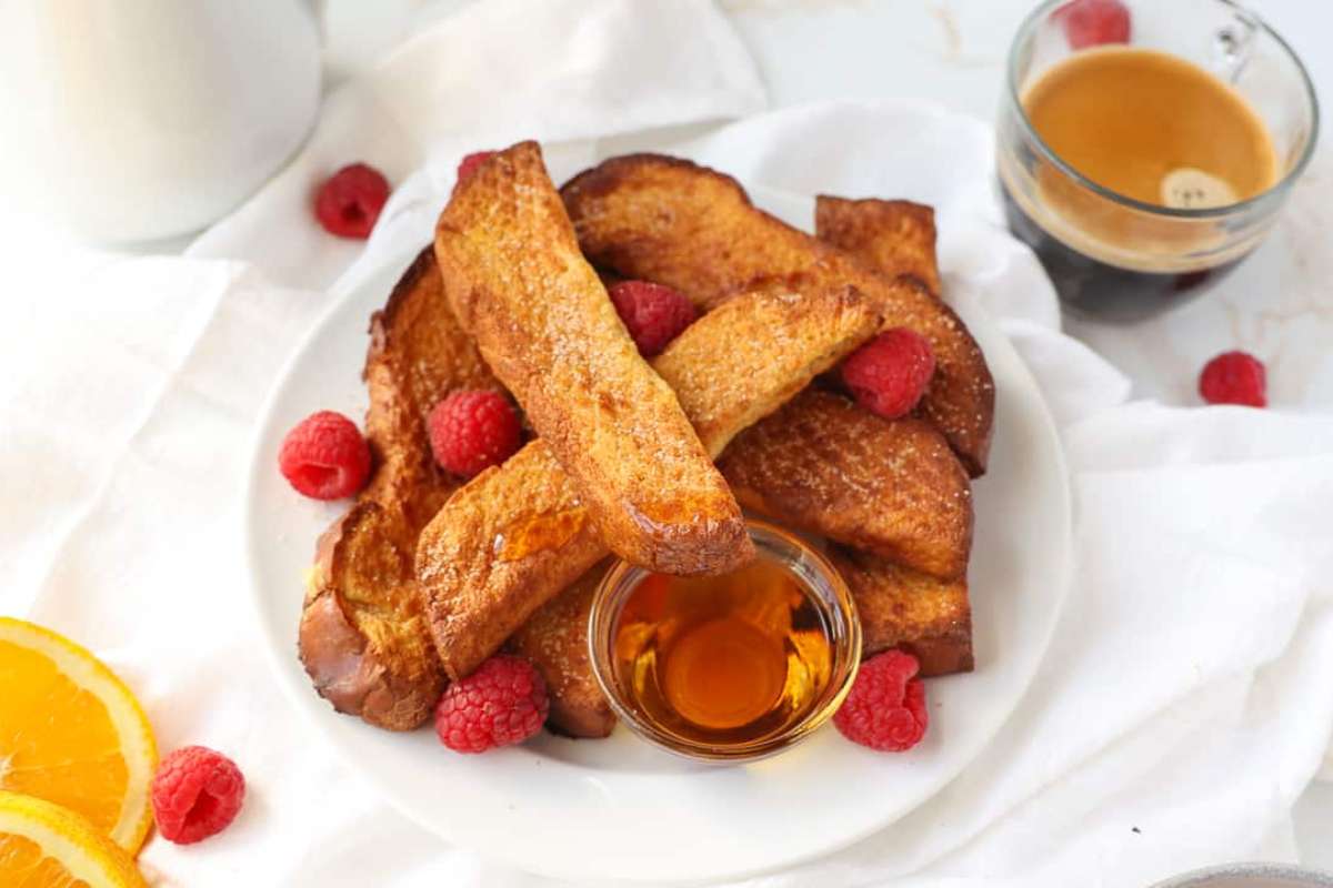 Air Fryer French Toast Sticks. 