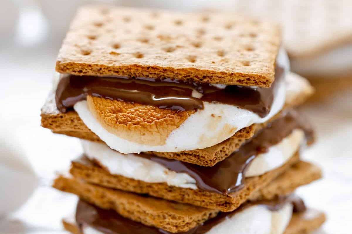 Air Fryer S'Mores.