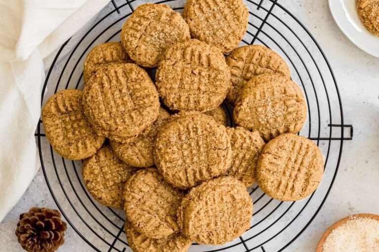 Almond Flour Peanut Butter Cookies.