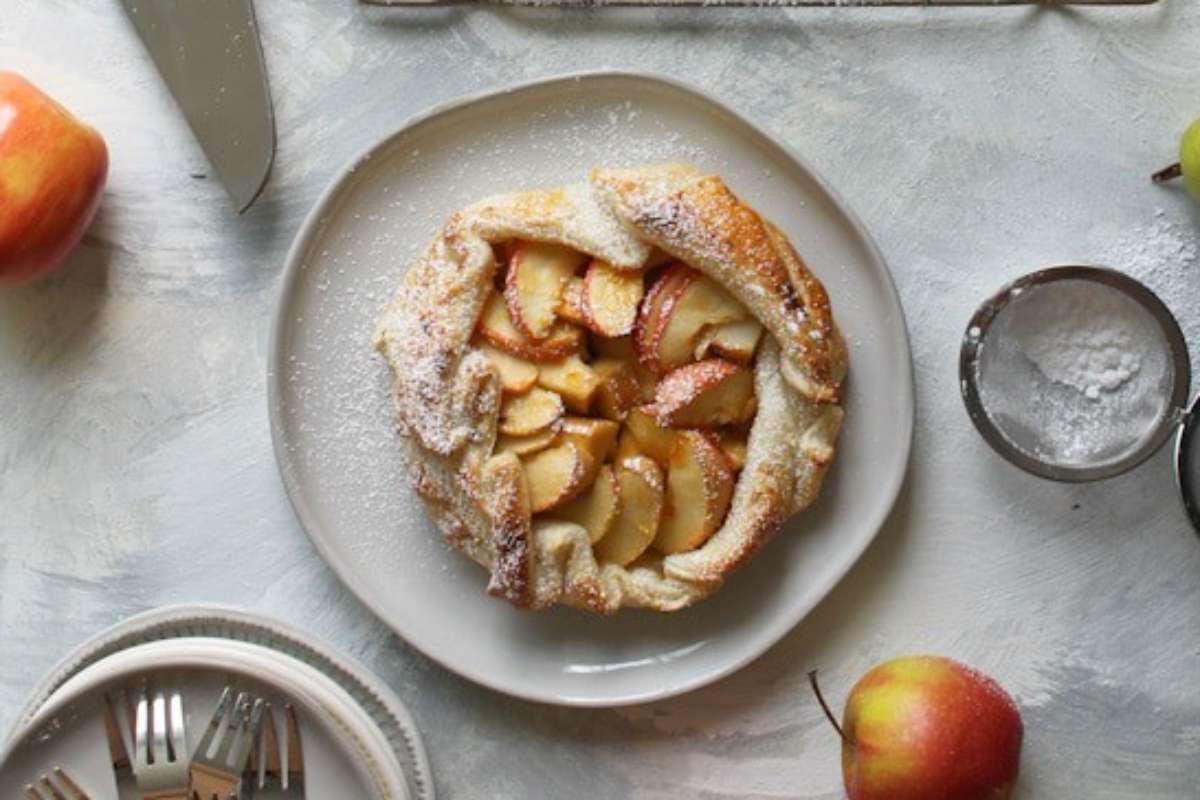 Apple Crostata (Galette). 