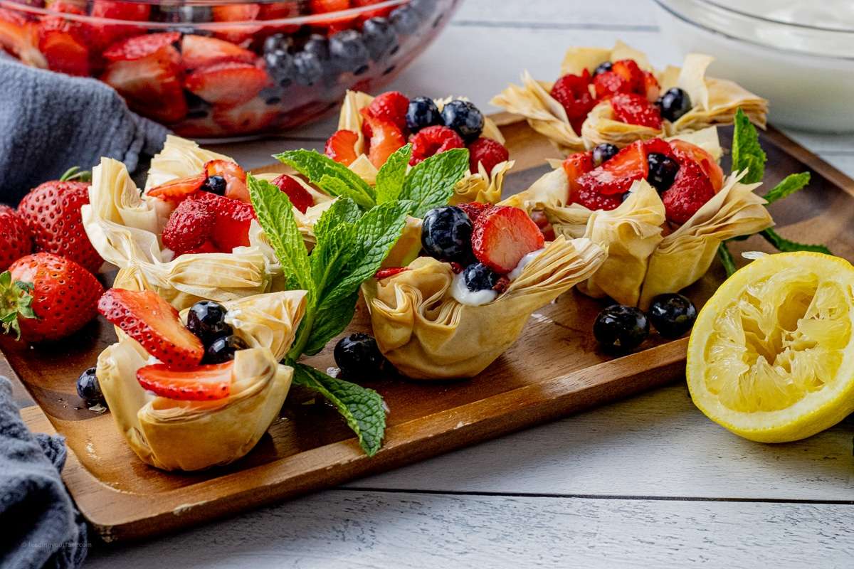 Easy Berry Tarts. 