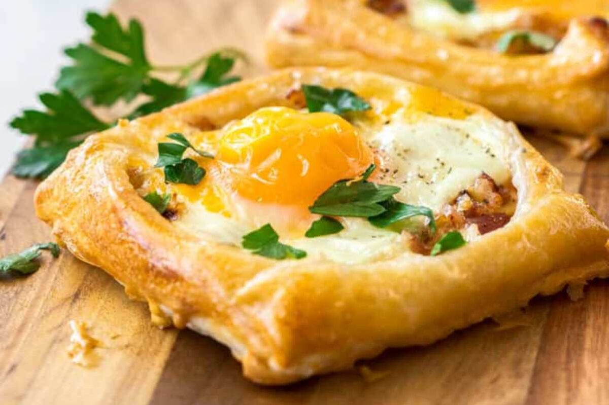 Bacon And Egg Galettes. 
