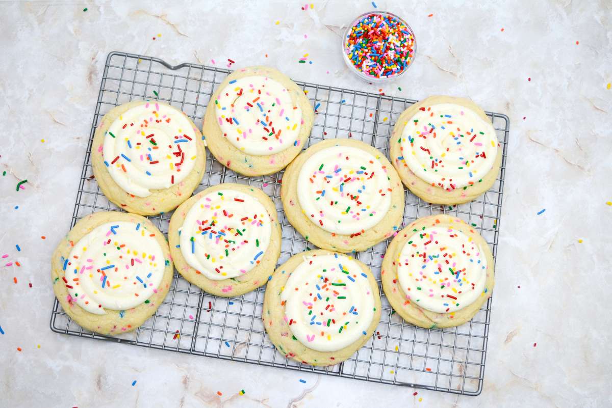Birthday Cake Cookies (Copycat Recipe). 