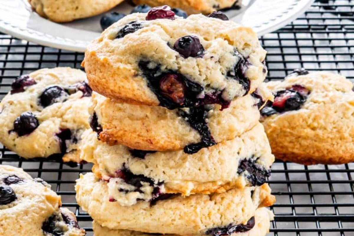 Blueberry Cheesecake Cookies
