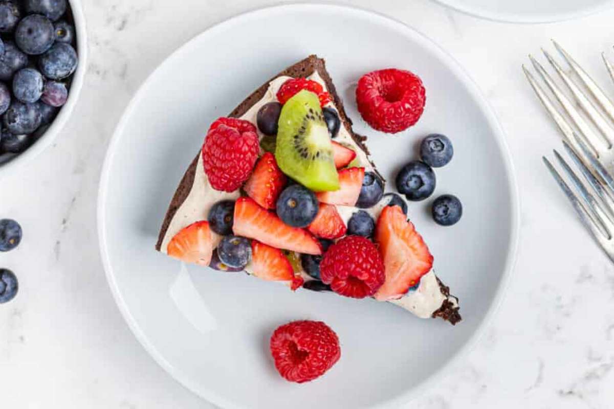Brownie Fruit Pizza Recipe. 