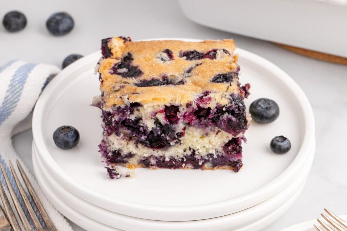 Buttermilk Blueberry Breakfast Cake