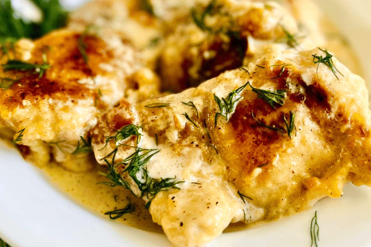 Creamy Lemon Dill Butter Chicken .