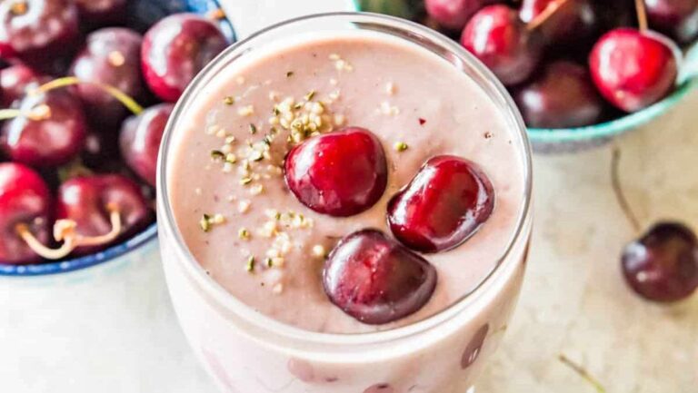 Cherry Cheesecake Smoothie.
