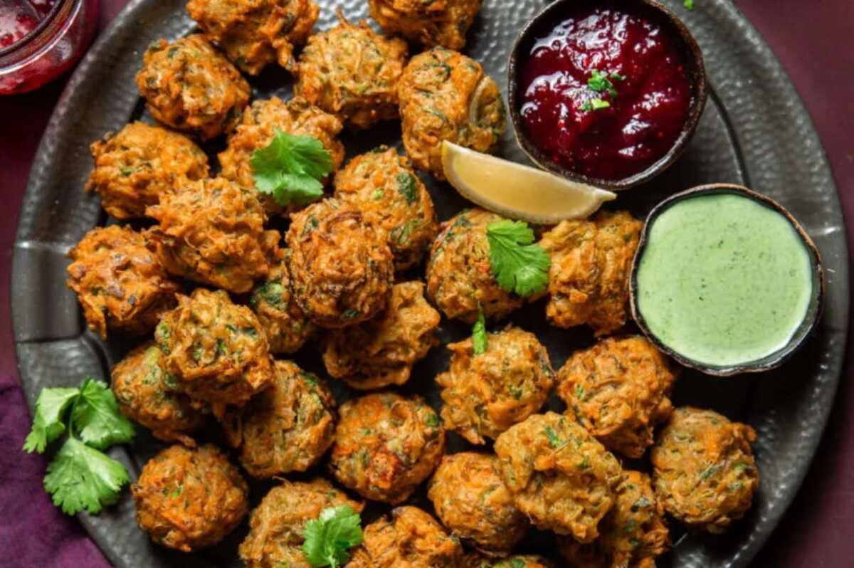 Christmas Pakora (Brussels Sprouts Pakora).