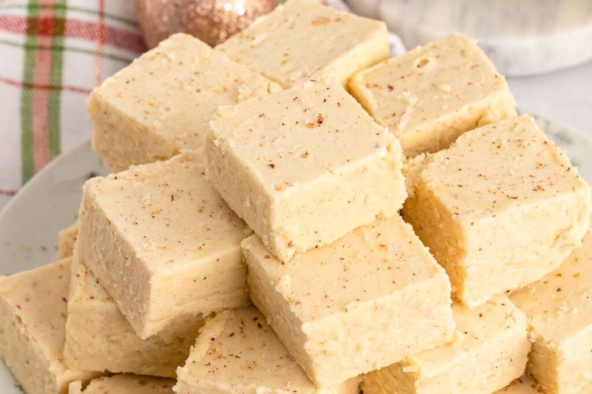 Creamy Eggnog Fudge (Easy Recipe!). 