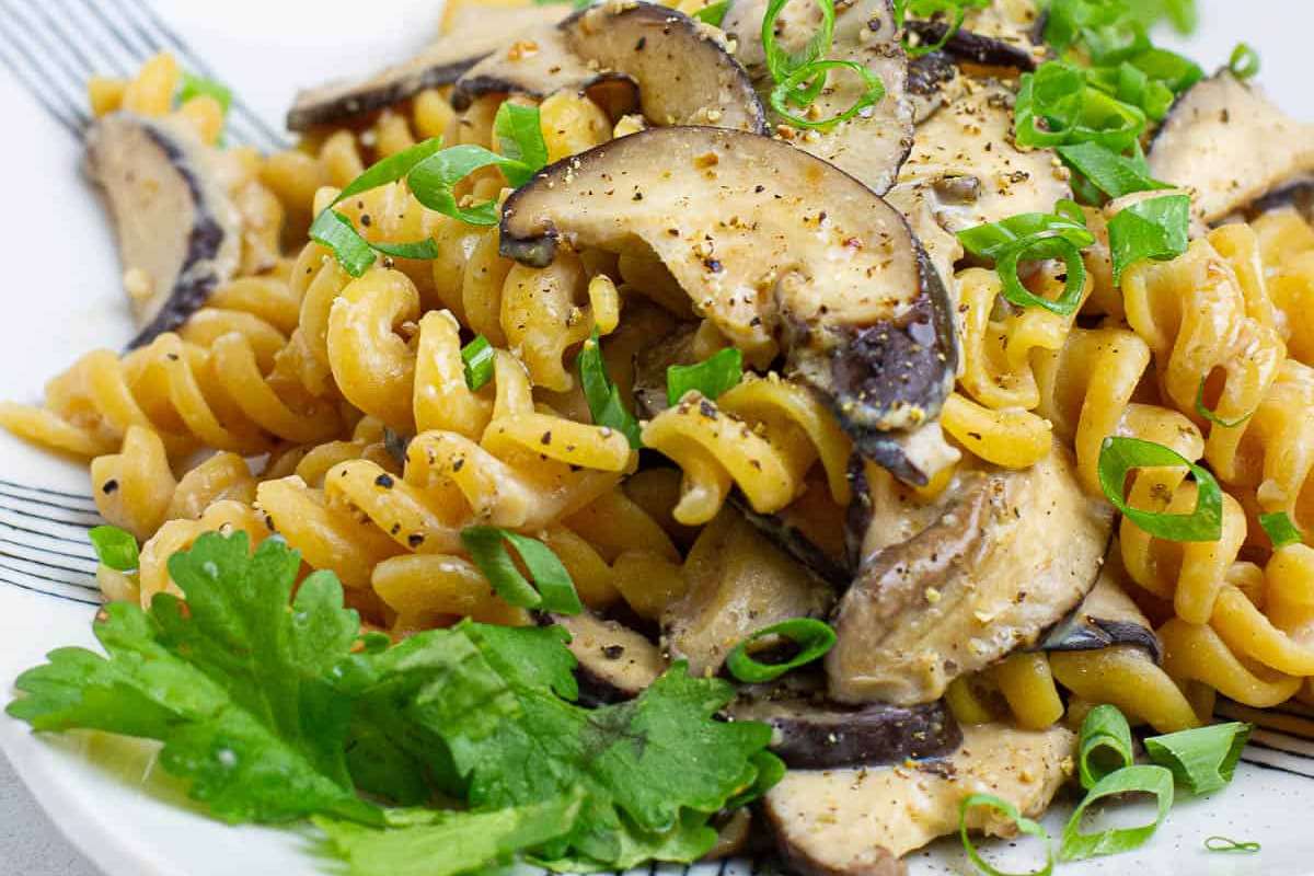 Creamy Miso Mushroom Pasta. 