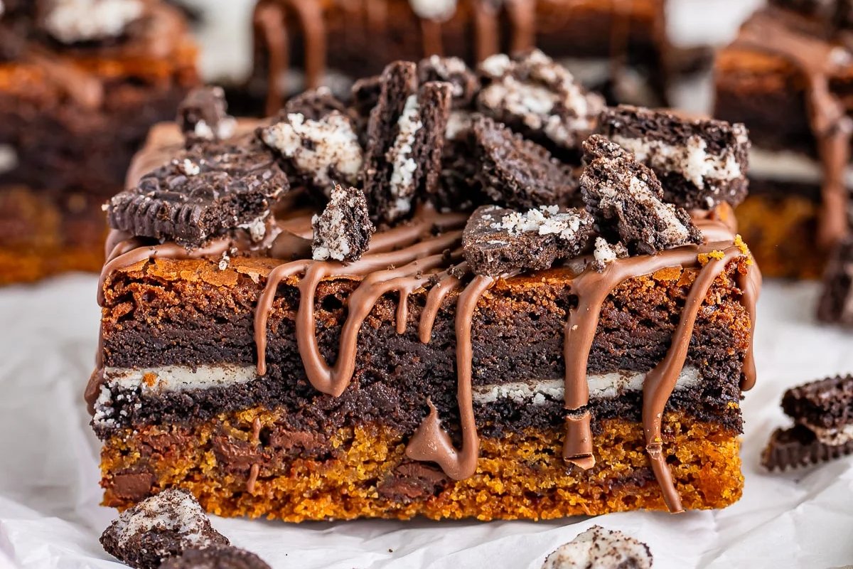 Easy Brookie Oreo Bars
