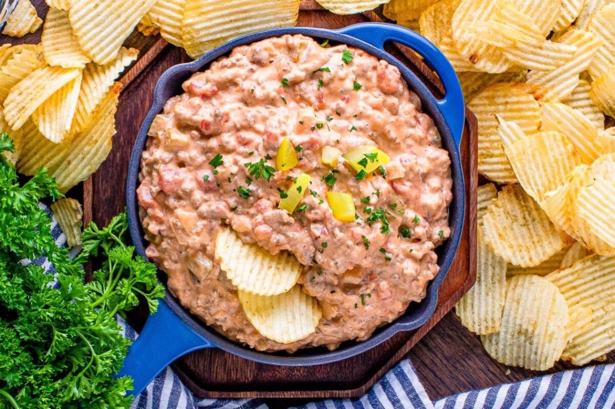 Easy Creamy Dill Pickle Cheeseburger Dip Recipe