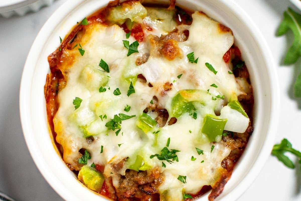 Easy Crustless Pizza Bowl Recipe {Keto Friendly}.