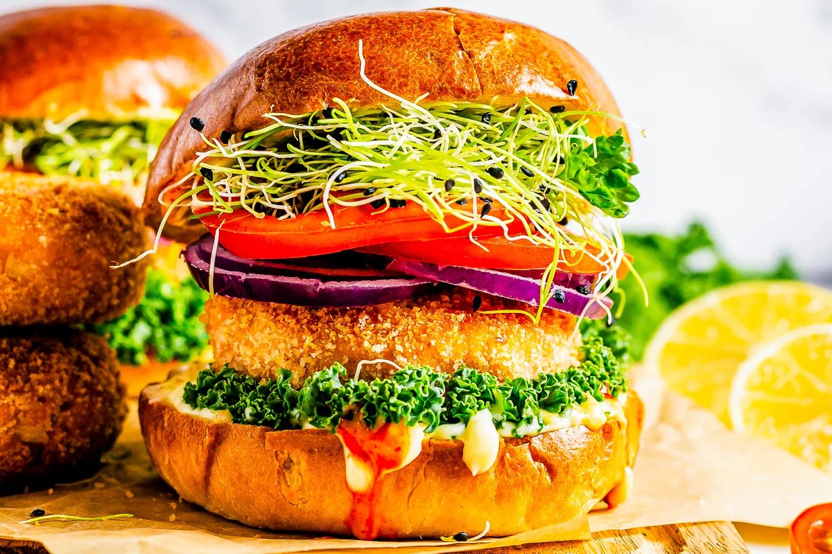 Easy Fresh Salmon Burgers Recipe