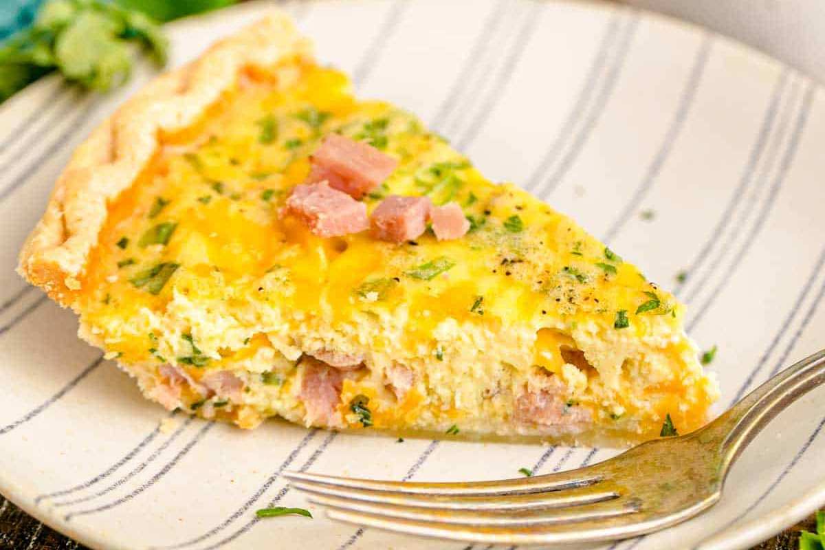 Easy Ham And Cheese Quiche. 
