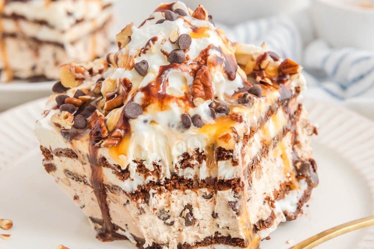 Easy Ice Cream Sandwich Cake