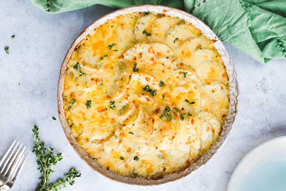 Easy Instant Pot Scalloped Potatoes. 