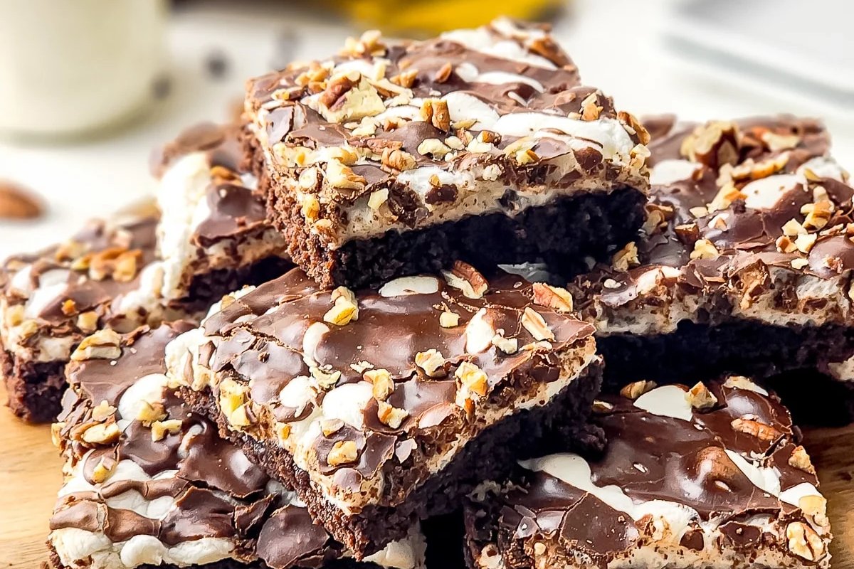 Easy Mississippi Mud Brownie Bars