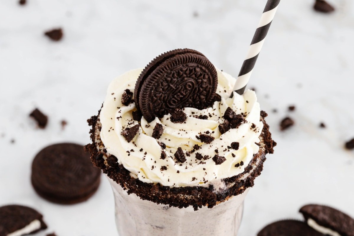 Easy Oreo Milkshake