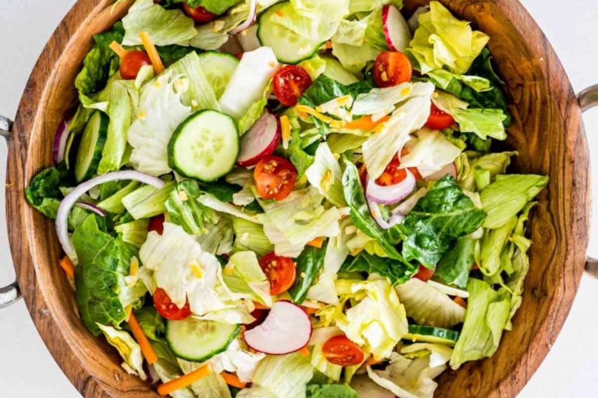 Easy Tossed Salad. 