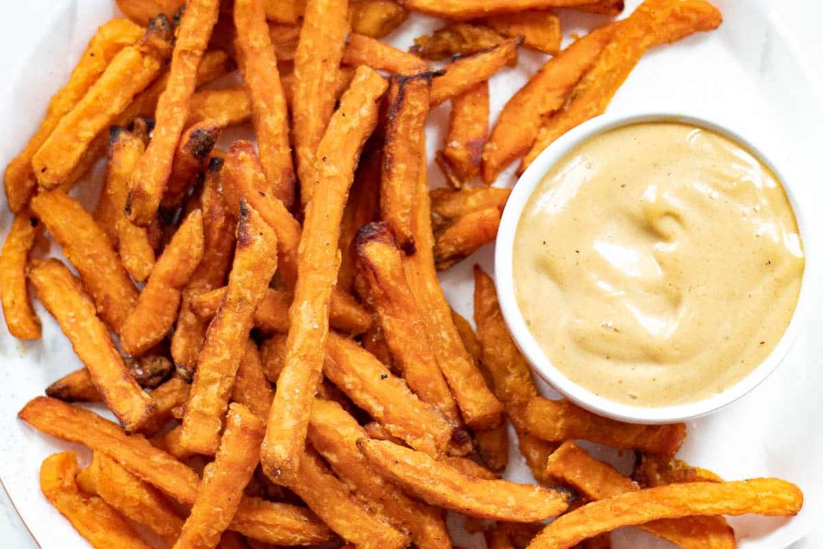 Frozen Sweet Potato Fries In Air Fryer. 