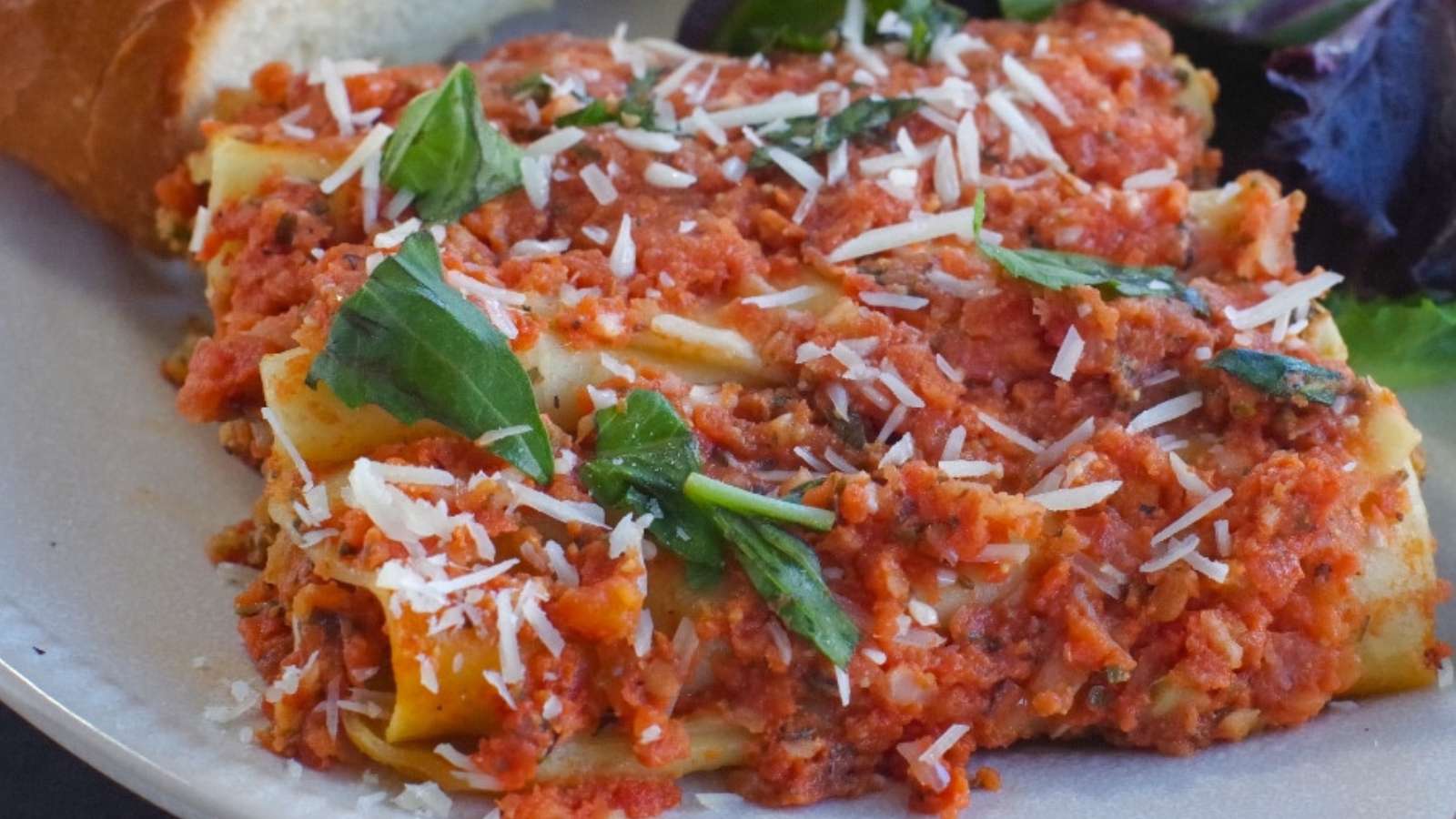 Baked Beef Cannelloni recipe by Food Meanderings.