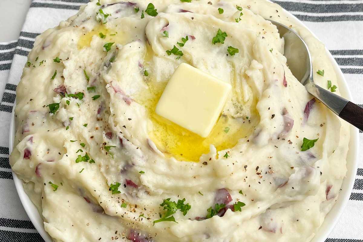 Garlic Red Skin Mashed Potatoes. 