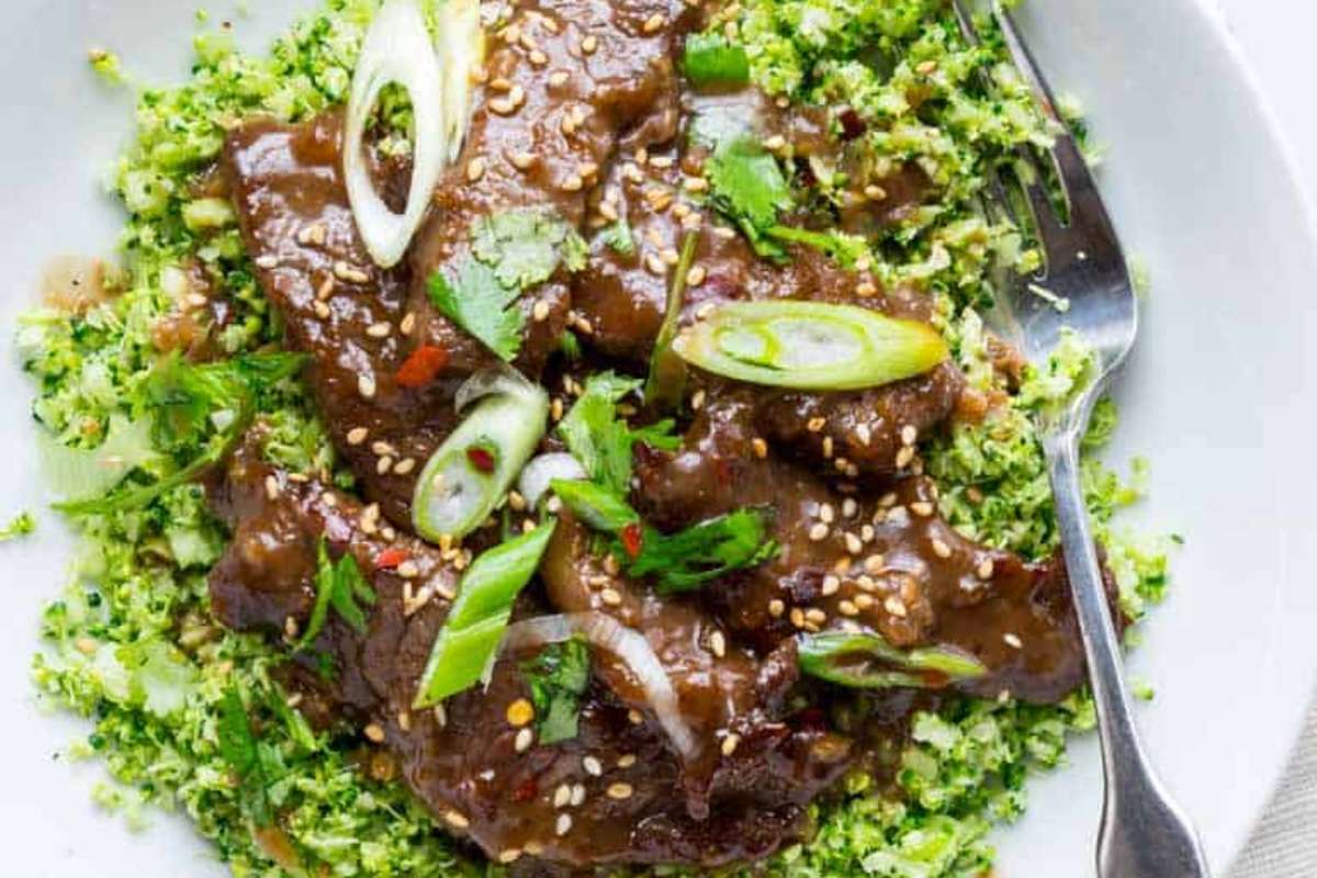 Grain Free Mongolian Beef And Broccoli Bowls. 