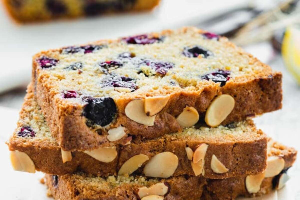 Healthy Blueberry Lemon Bread. 