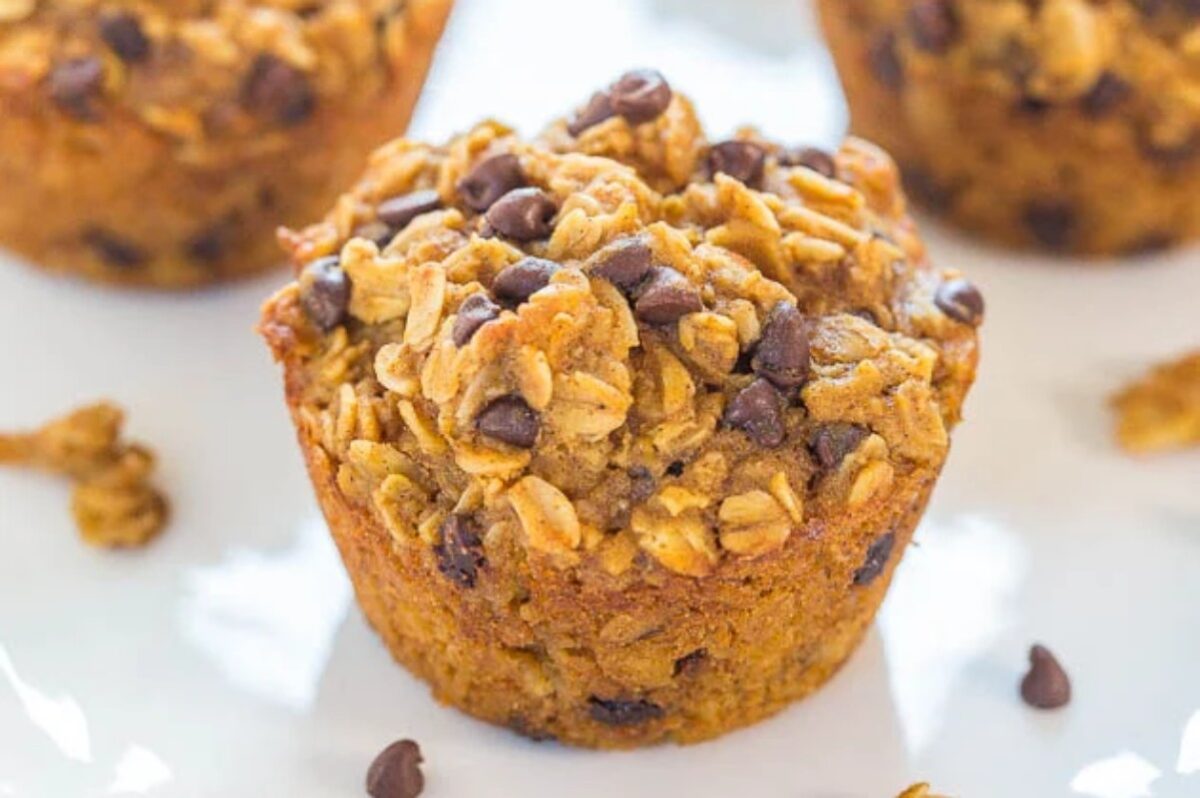 Hearty Oatmeal Pumpkin Chocolate Chip Muffins