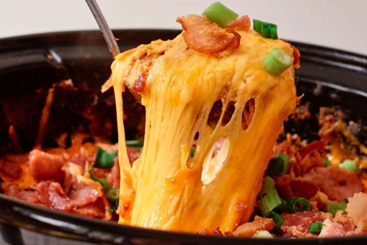 Keto Crack Chicken (Easy Crock Pot Low Carb Dinner!).