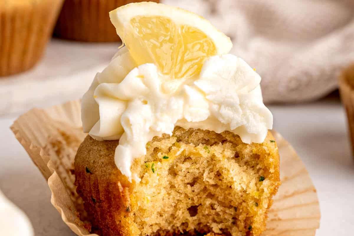 Lemon Zucchini Cupcakes. 
