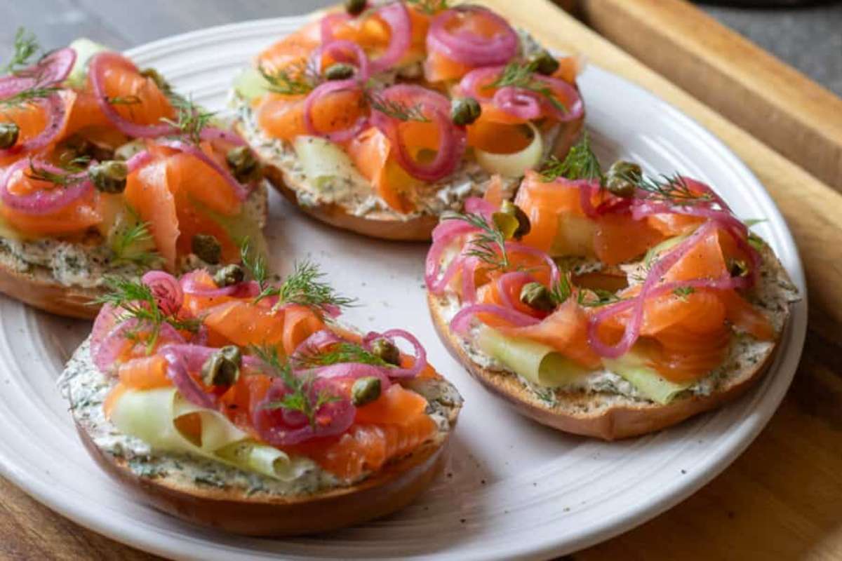 Lox Bagel.