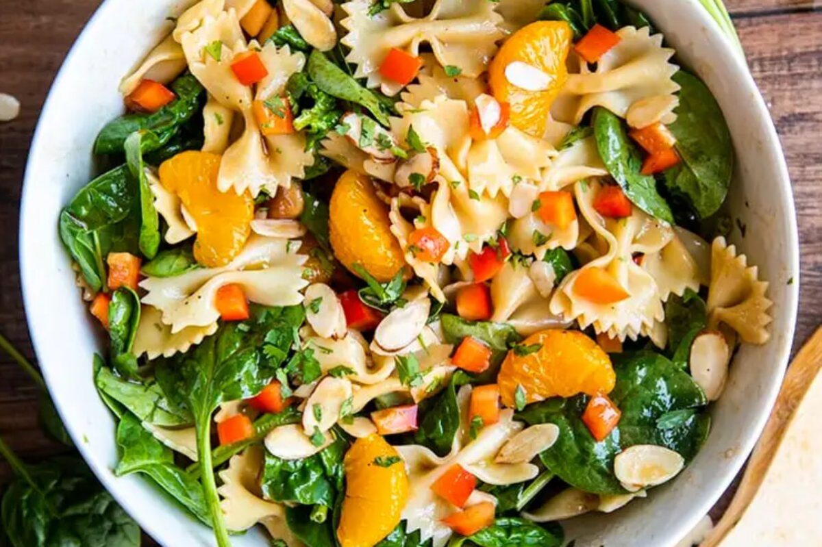 Mandarin Spinach Pasta Salad