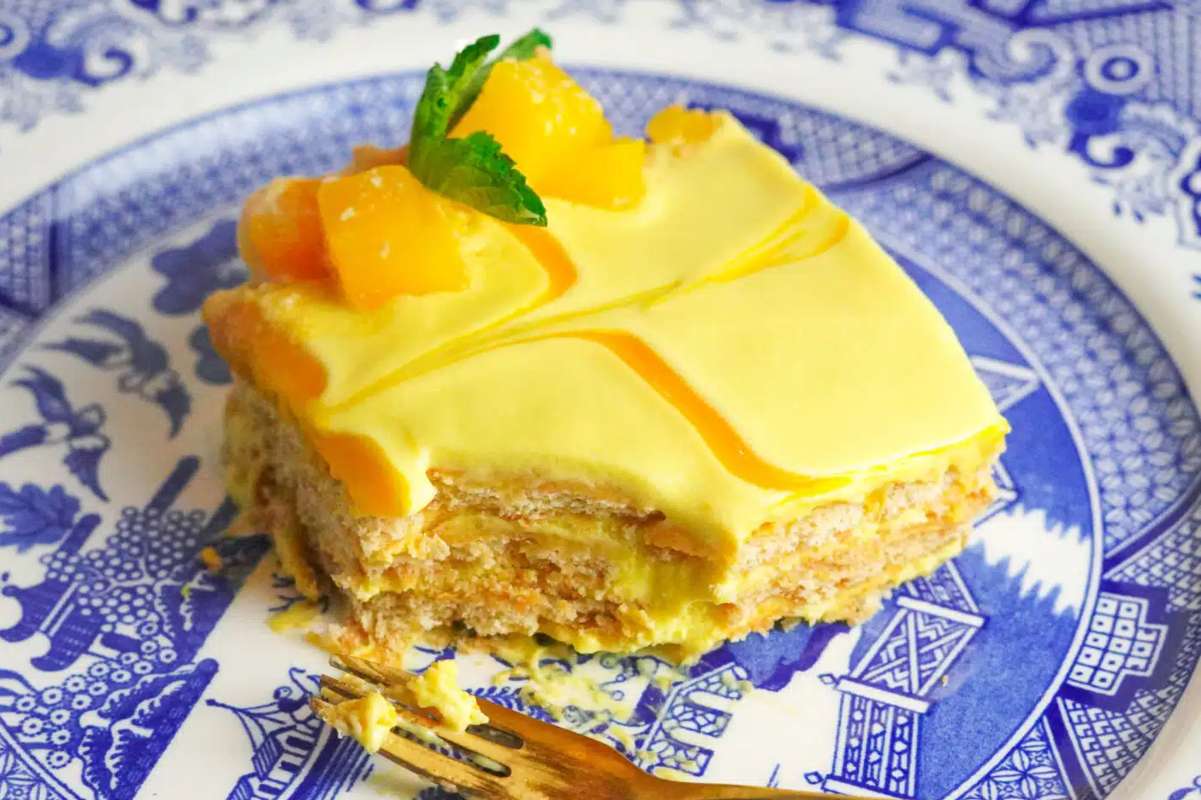 No Bake Mango Cake. 