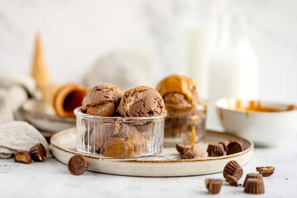 No Churn Chocolate Peanut Butter Cup Ice Cream