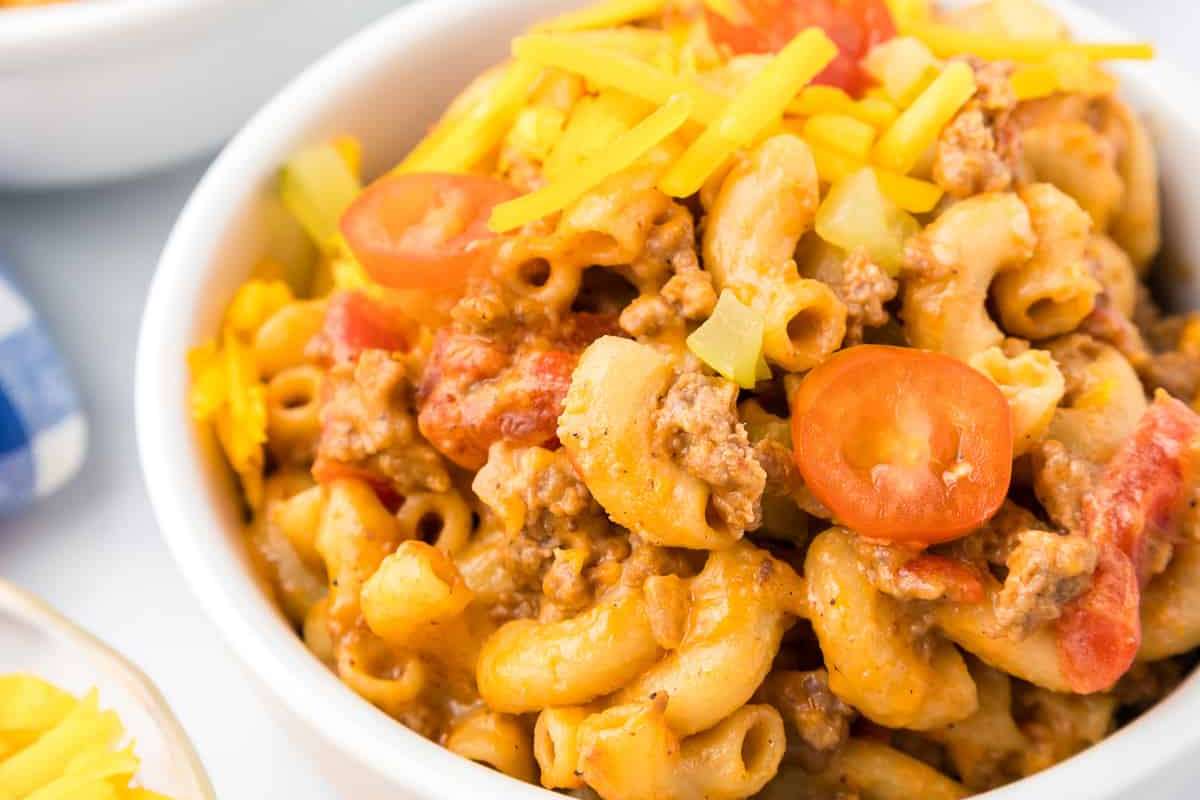 One Pot Cheeseburger Pasta