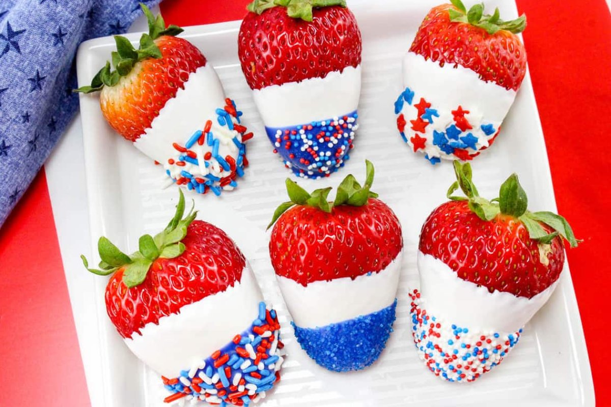 Patriotic Chocolate Covered Strawberries