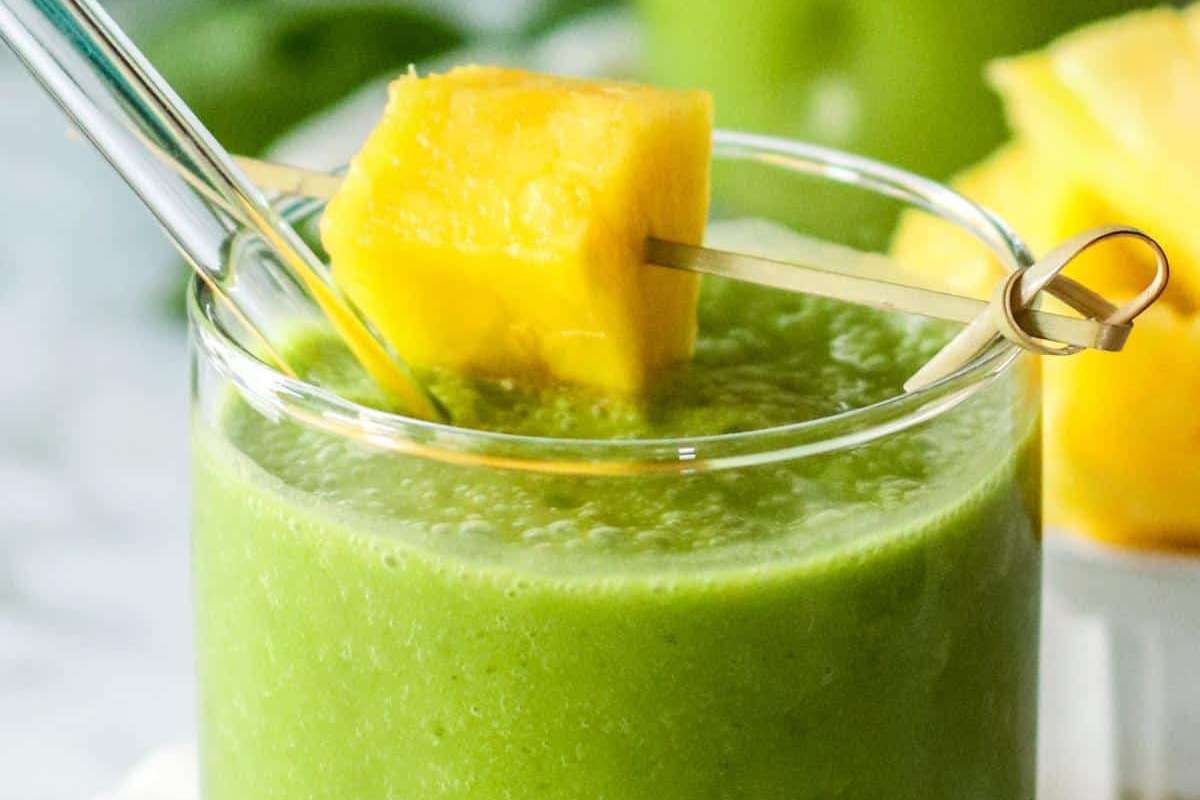 Pineapple Green Smoothie.