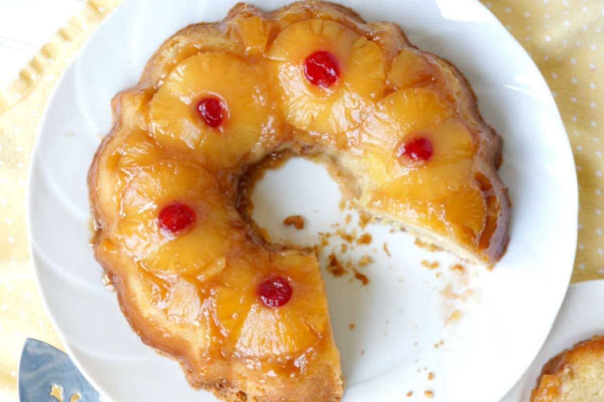 Pineapple Upside Down Bundt Cake. 