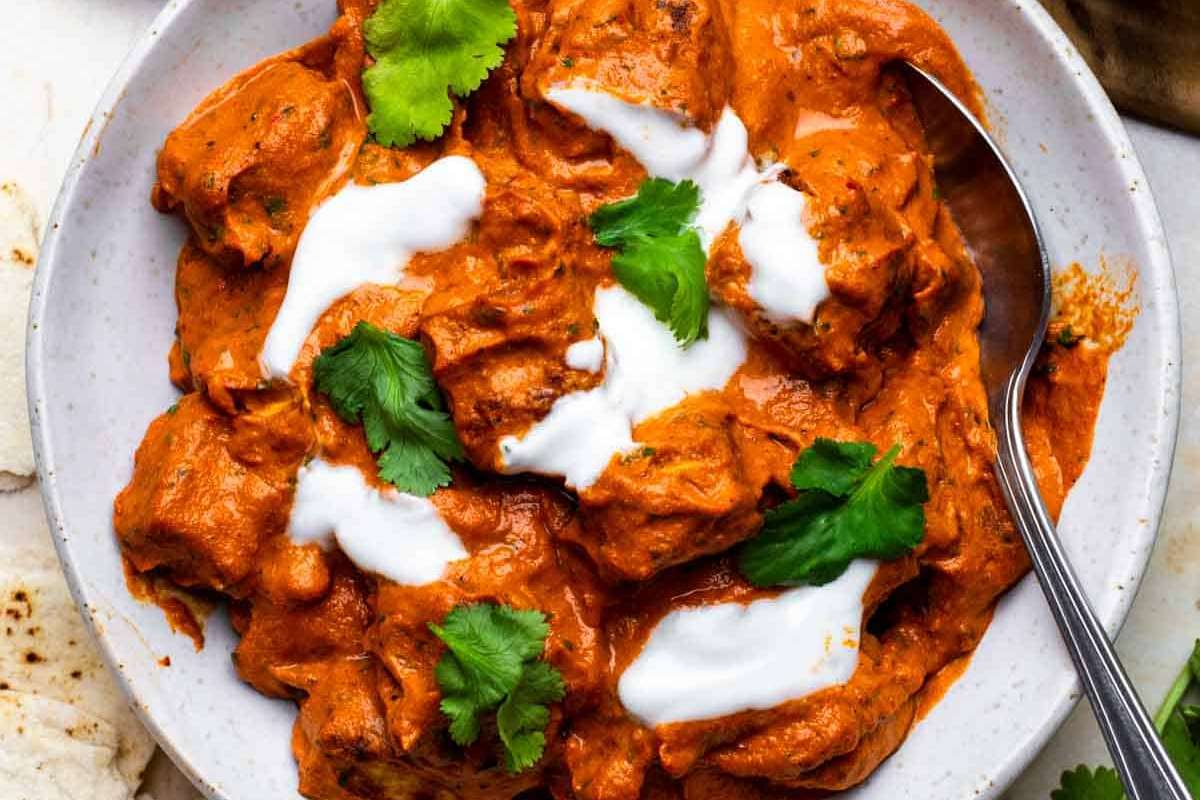 Rich Tofu Curry Without Coconut Milk. 